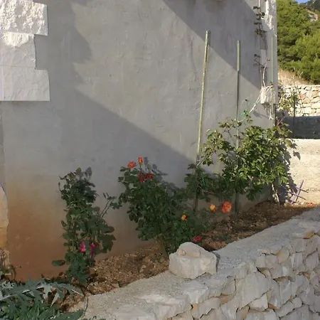 Appartement Isolated With A Parking Space Cove Vela Farska, Brac - 2897 *